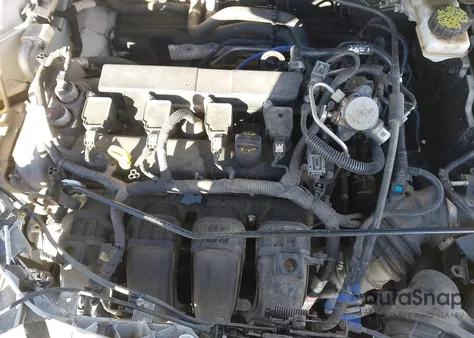 2018 Ford Focus Se z USA, uszkodzony, nr VIN 1FADP3F25JL245194